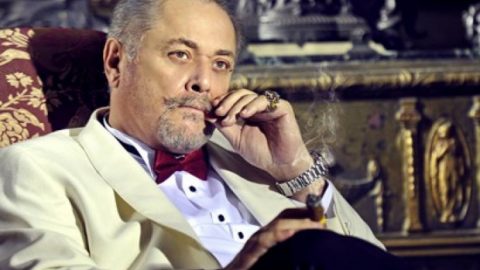 حقيقة إصابة محمود عبد العزيز بالسرطان