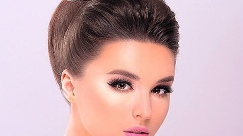 أي لاينر عيون القطة مع أحمر شفاه وردي من سامر خزامي لعروس عيد الأضحى 2015