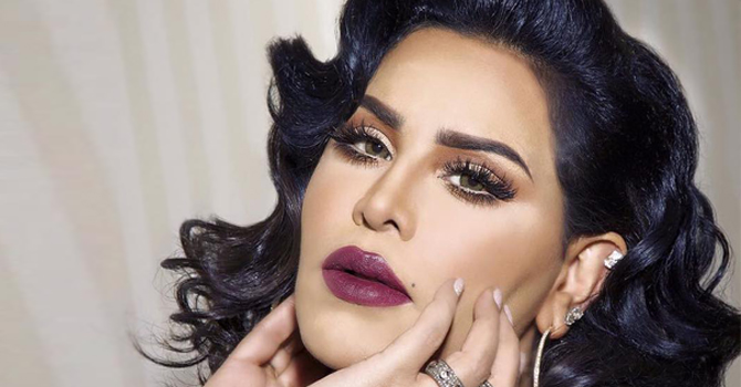 شاهدي ابتسامة أحلام الهوليوودية الجديدة