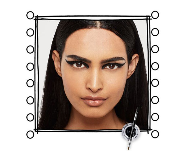 رسمة عيون جرافيكية باستخدام أي لاينر lasting drama gel eyeliner