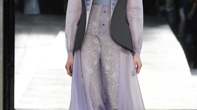 فستان أرجواني شيفون من Alexis Mabille هوت كوتور خريف 2016