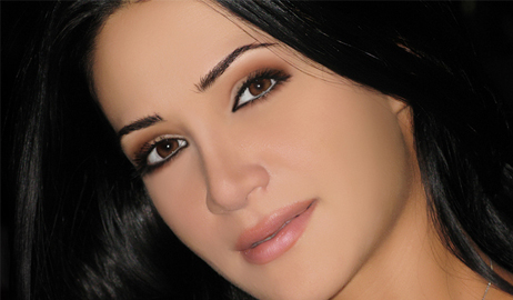 ديانا حداد بين الدوحة وتركيا ودبي