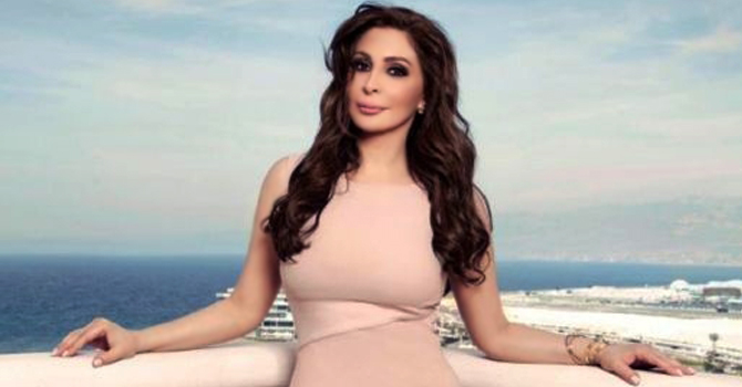 إليسا في حالة حب ومتهمة بسرقة ريهانا
