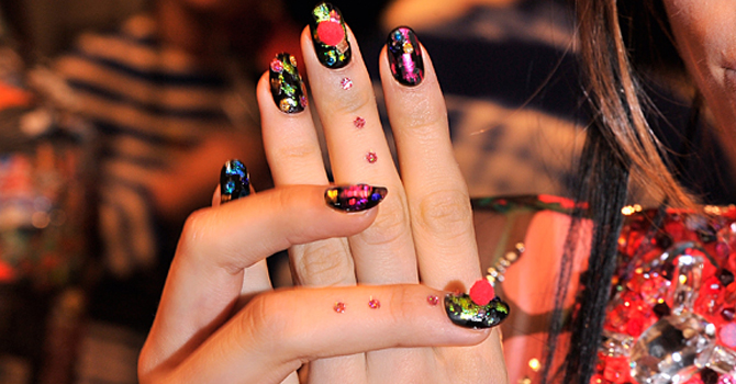 أفكار متنوعة لصيحة أظافر Nail Art ربيع 2014
