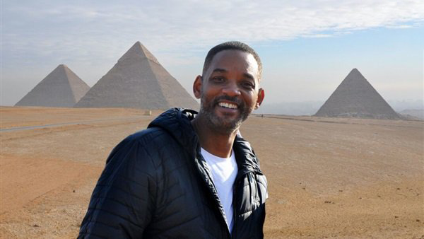 ويل سميث في مصر ويلبي الدعوة بعد عشر سنوات