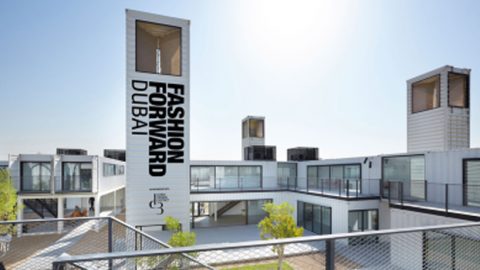 ساعات تفصلنا عن أولى عروض فاشن فورورد دبي 2016