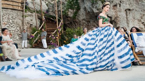 فساتين الأميرة البحرية لمجموعة دولتشي أند غابانا خريف وشتاء 2014 2015