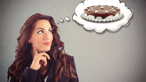 التفكير في رائحة الطعام يُزيد الوزن