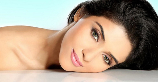 أسرار جمالية يمكنك سرقتها من المرأة الهندية