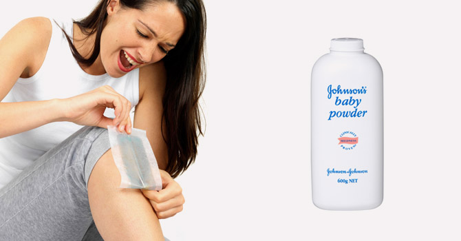 بودرة الأطفال وسيلتكِ السحرية لمنع آلام إزالة الشعر