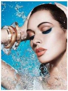 مكياج وجه ضد المياه 2015
