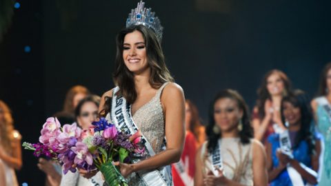 الكولومبية باولينا فيغا ملكة جمال الكون 2014