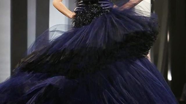 فستان أسود من رفائيل أند روسو خريف 2014