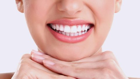 4 وسائل فعالة لتبييض الأسنان في المنزل