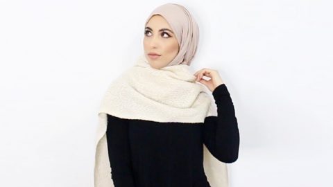 5 طرق جديدة لارتداء الأوشحة هذا الشتاء