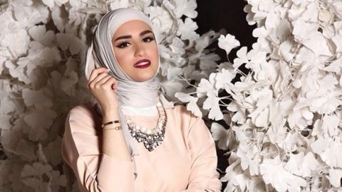 طرق متعددة لأرتداء الحجاب المرن كل يوم