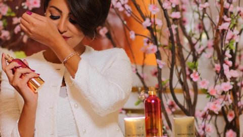 دانا الطويرش تدعوكِ لتجربة عطور الجزيرة الأنثوية الجديدة