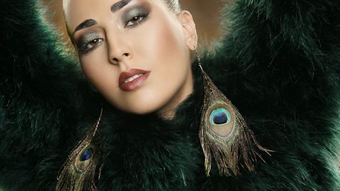 مكياج عيون دخاني بظلال الأخضر مع أحمر شفاه بني من إيلي ستيفان 2015