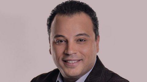 تامر عبد المنعم يفوز في الحلقة الخامسة من شكلك مش غريب