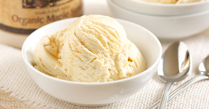 تعلمي طريقة عمل الأيس كريم كالمحترفين