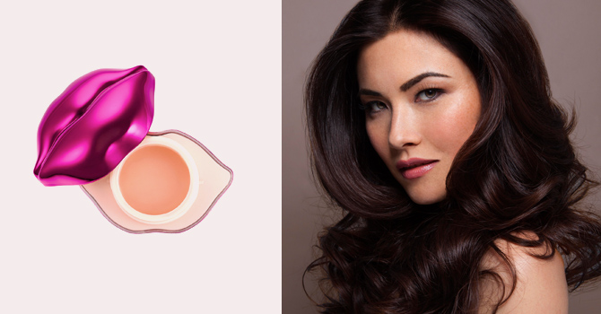 مستحضرات تجميل تعكس مشاعرك الدافئة بعيد الحب