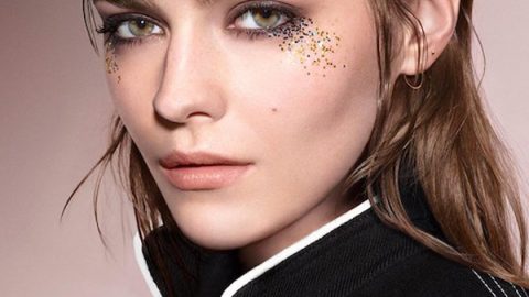مكياج عيون دخاني مع غليتر متناثر من burberry 2016