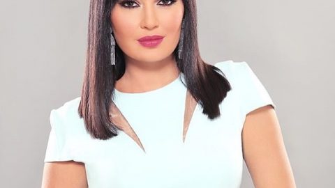 سيرين عبد النور بتسريحة البوب الطويل مع غرة أمامية
