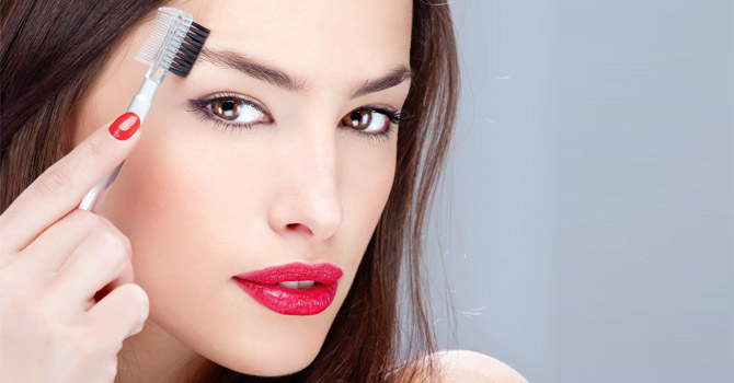 نصائح بسيطة للتخلص من مشاكل الحواجب المزعجة