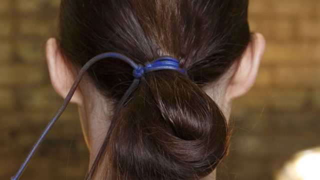 موضة اكسسوارات الشعر الجلد ربيع 2015
