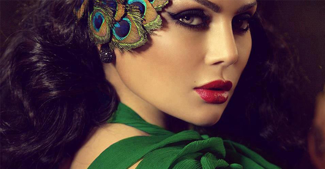 هيفاء وهبي أغلقت صفحتها الرسمية على الفيس بوك