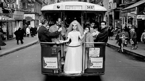 ما رأيك فى فساتين زفاف القرن الماضى ؟