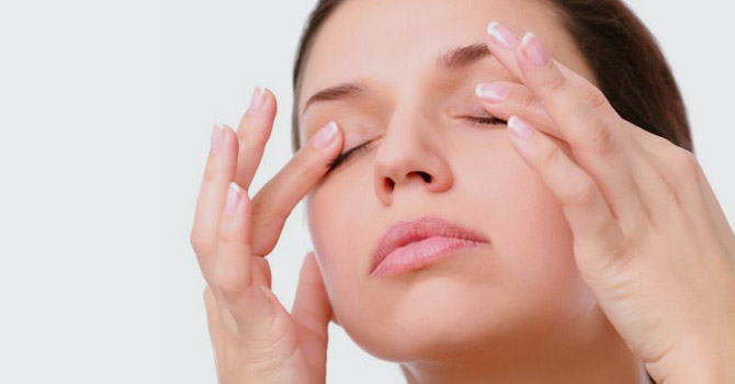 وصفات منزلية للتخلص من العين المنتفخة في رمضان