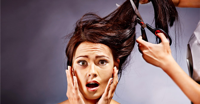 5 علامات واضحة لتغيير مصفف شعرك