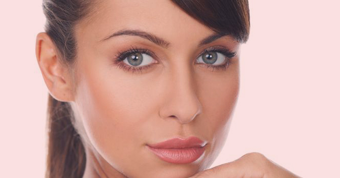 وصفات طبيعية للعناية بالأنف الدهنية