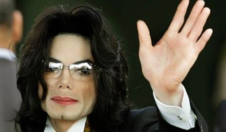 دبي تستضيف العروض البصرية لحفل مايكل جاكسون بليلة رأس السنة