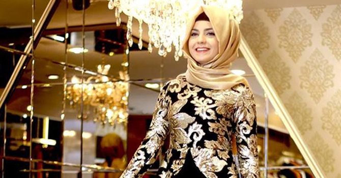 فساتين سهرة للمحجبات بطابع تركي