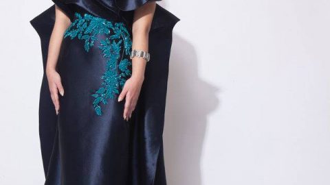 فستان أسود بأكتاف عارية من قزي واسطا شتاء 2016