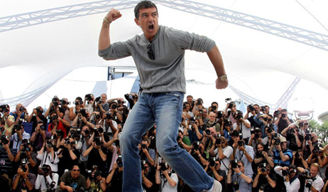 أنطونيو بانديراس يشارك في فيلم سبونج بوب 2