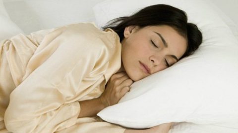 غطاء وسادة جديد يحمي بشرتك من الشيخوخة