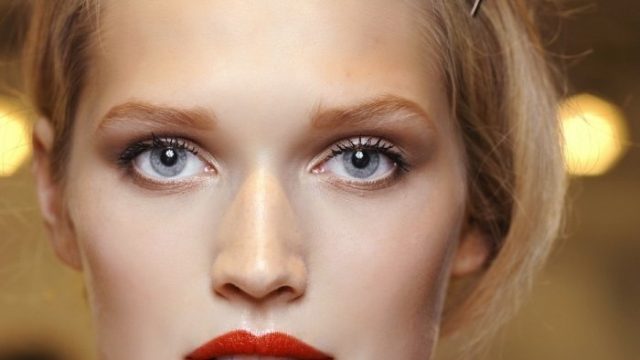 أحمر شفاه برتقالي 2014