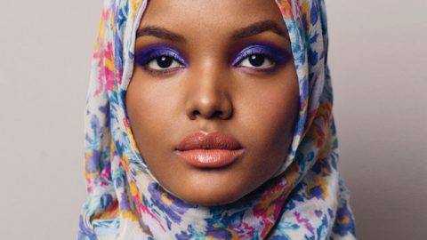 مكياج صيفي جرئ للسمروات من حليمة عدن