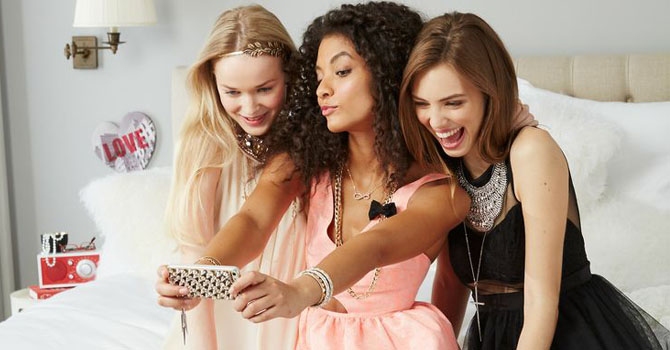 متى يمكنك نشر صورك السيلفي؟