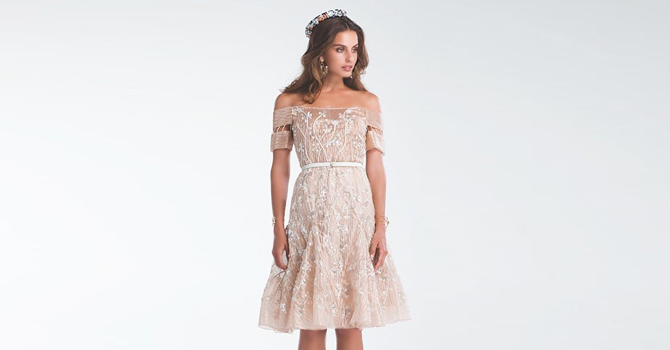 أول مصممة أزياء سعودية تدخل أسبوع لندن