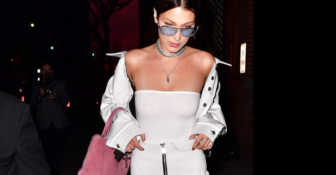 ما هي التنورة المفضلة لبيلا حديد ؟