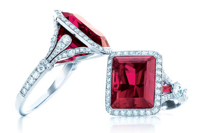 اللون الاحمر ملك الرومانسية