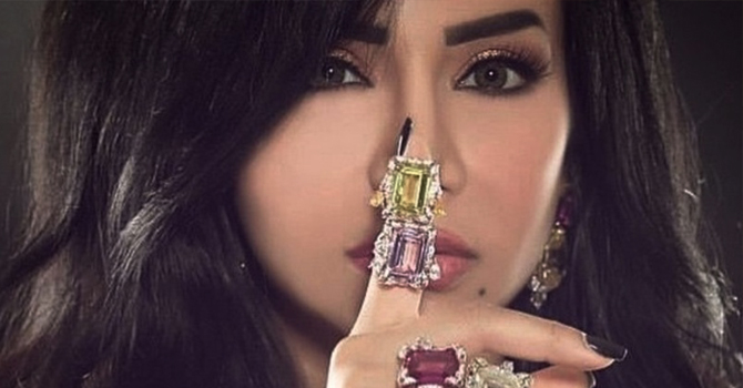 لجين عمران ترتدي مجوهرات تفوق المليون درهم في حفل Cartier بدبي