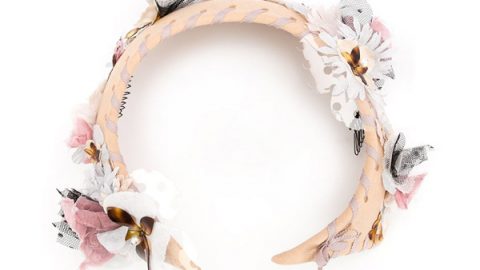 تاج مميز للعروس من Maison Michel flower