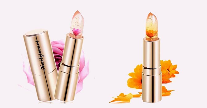 حمرة الأزهار تمنحكِ شفاه نابضة في العيد