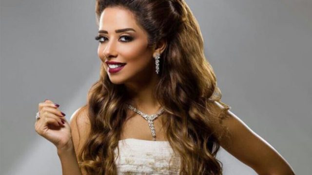 فستان زفاف بلقيس فتحي يستغرق تنفيذه ثلاثة أشهر وهؤلاء نجوم حفل الزفاف