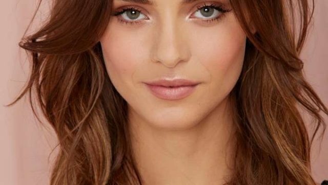 اكسسوار شعر ذهبي مزين باللؤلؤ 2015